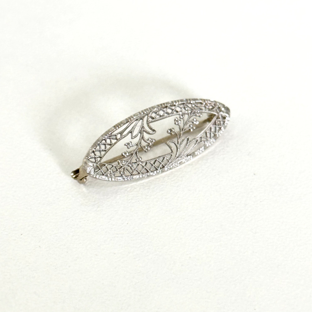 Antique 14K White Gold Floral Filigree Intricate Detail Small Petite Brooch Pin - Picture 4 of 9